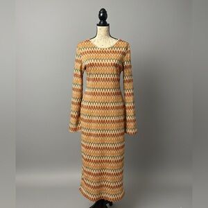 Chevron Patterned Long Sleeve Dress